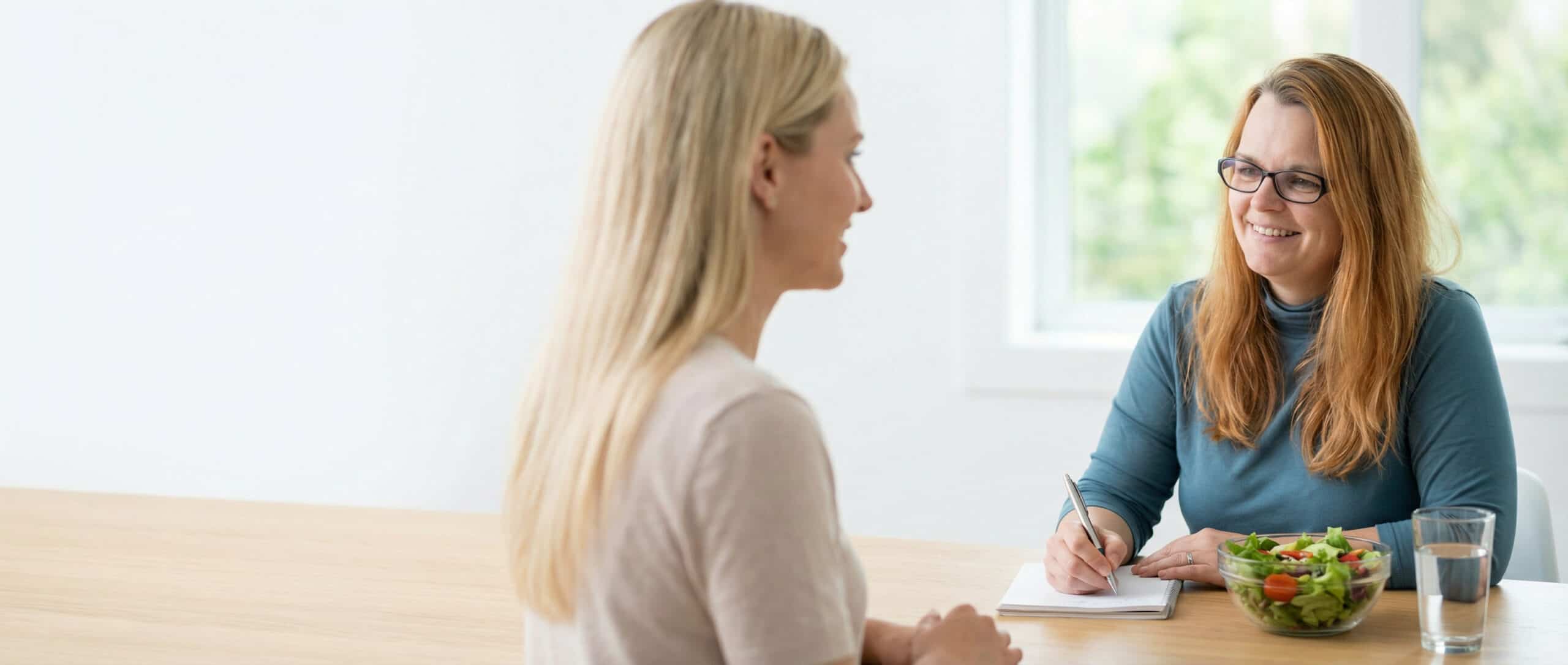 Személyre szabott étrendi tanácsadás dietetikussal, egyéni konzultáció során, barátságos környezetben.